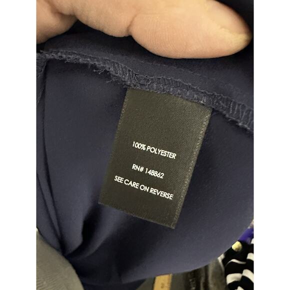 Torrid Plus Size 3X Women V-neck Harper Shirt Blouse Navy Blue Semi Sheer 35-24 - Picture 7 of 9